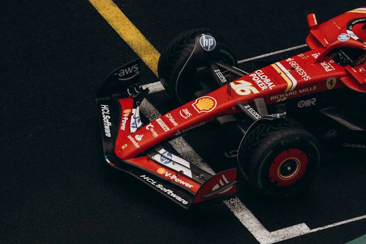 2015 Championship Mercedes Dominance 4